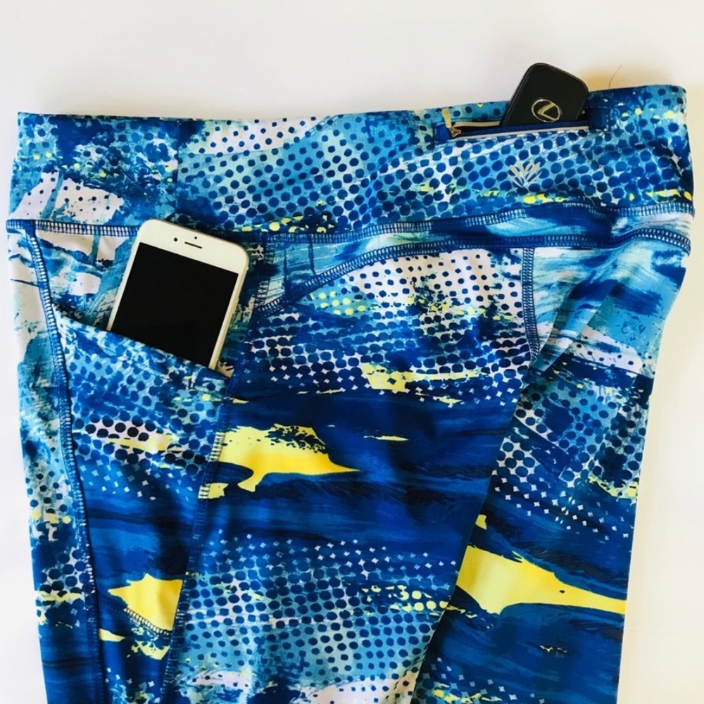 F21 Sports Capri Leggings w/Pockets